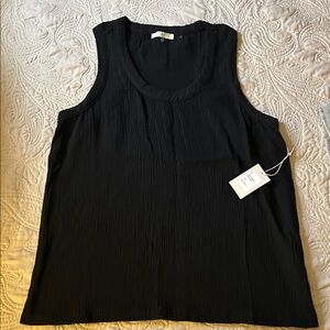 NWT ecru Black Textured Scoop Neck Tank Size M